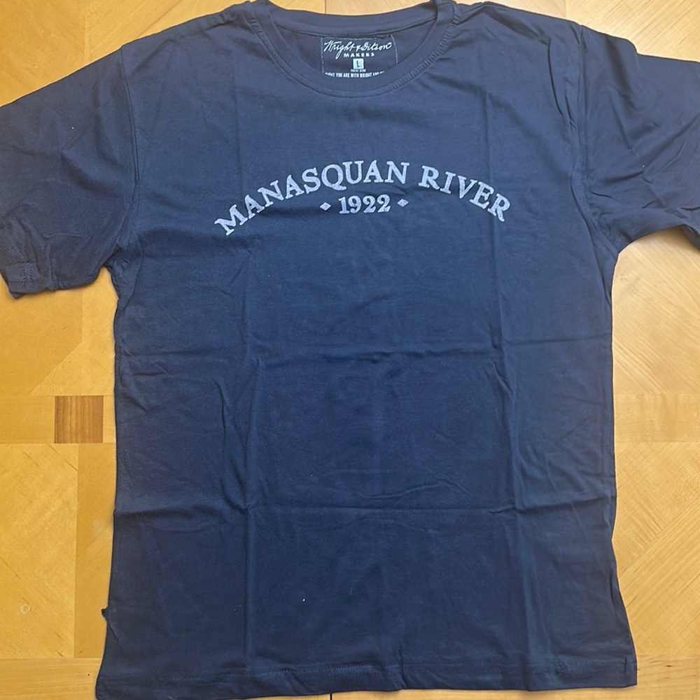 Comfy unisex shirt that would fit a youth large or adult small